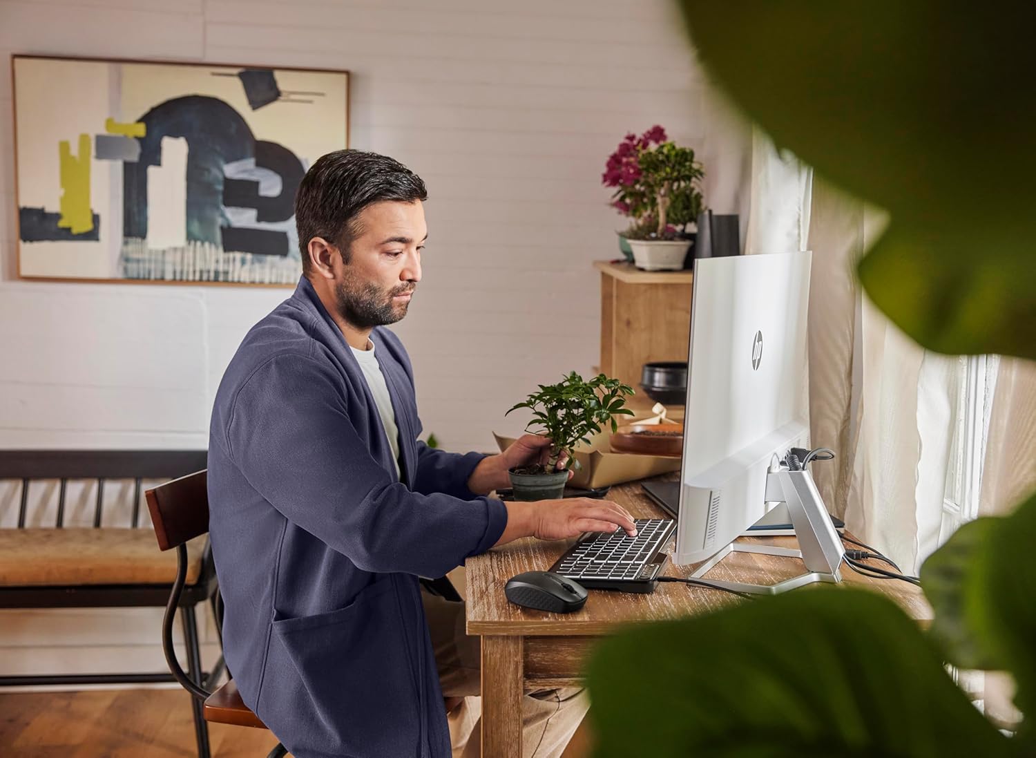 HP Series 5 27 inch FHD Monitor with Speakers - 527sa,27inch(68.6 cm),FHD(1920 x 1080),300 nits,Integrated Speakers,Anti-Glare, Eye Ease,3.28kg