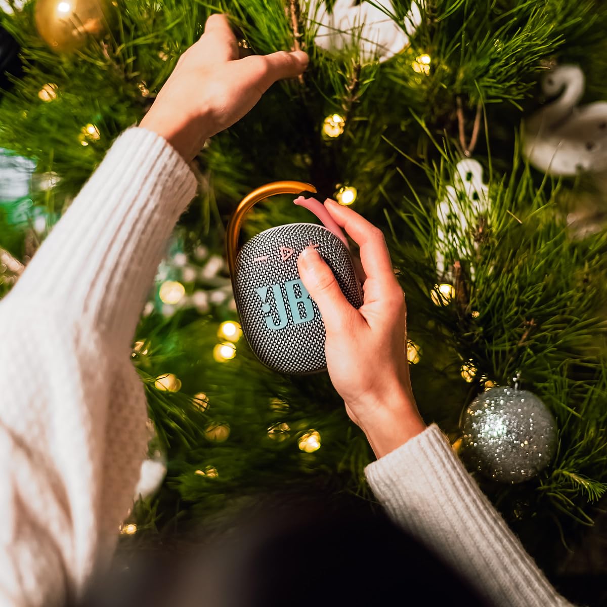 JBL Clip 4 Eco - Ultra-Portable Waterproof and Dustproof Bluetooth Speaker, big audio & punchy bass, made with 90% post-consumer recycled plastic, Integrated carabiner, Up to 10 Hours of Play (White) - Zapnet.in