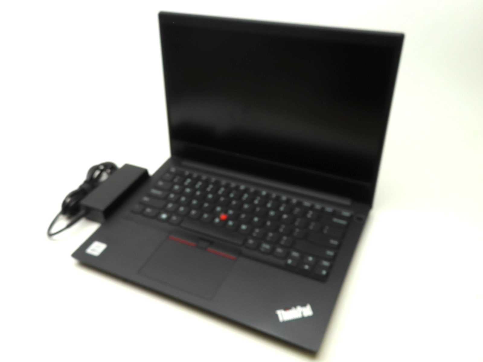 (Refurbished) Lenovo E14 (Core i3 10th Gen/ 8GB DDR4/ 256GB SSD/ 14"/ Win 11 Pro/ 1 Year Warranty)